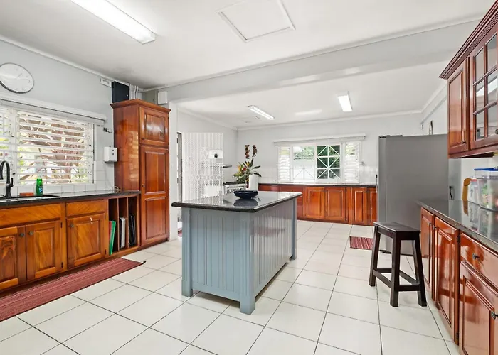 Villa Forever Summer Gorgeous 4bdr With Pool Private Chef Runaway Bay