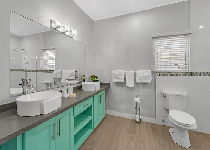 Forever Summer Gorgeous 4bdr With Pool Private Chef *